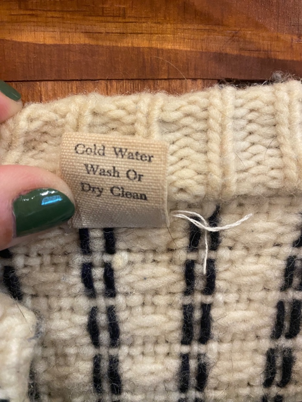 100% wool sweater - Picture 4 of 4